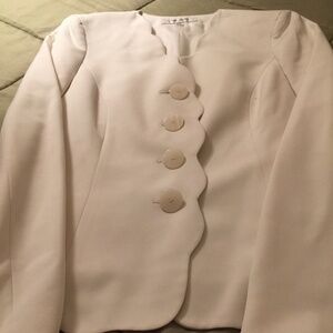 Jones studio Blazer Jacket - Size 8 Pre-owned- Excellent condition. -Color White